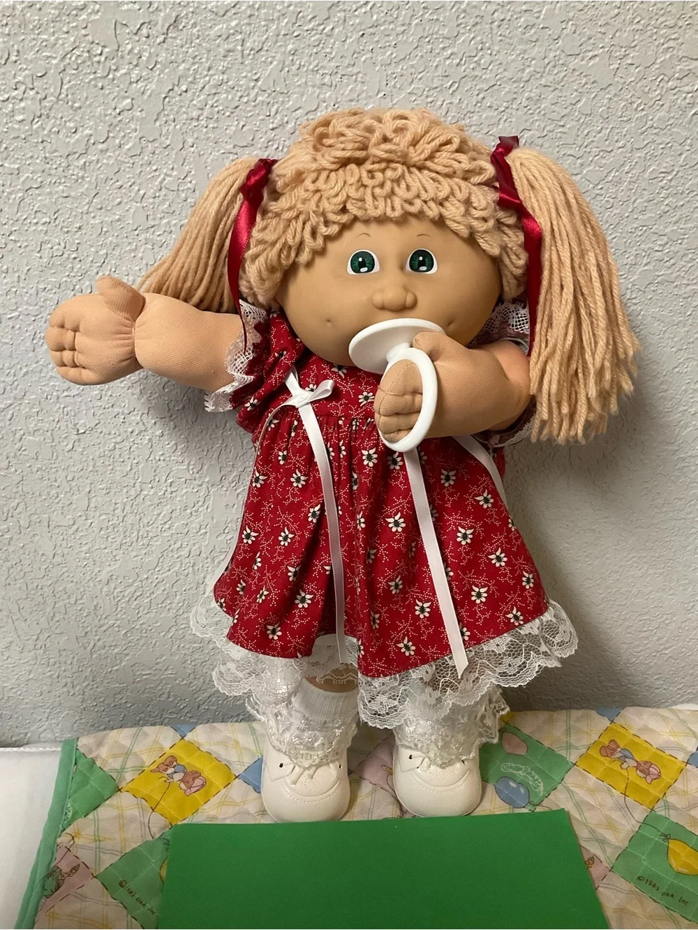 VTG Cabbage Patch Kid With Pacifier HM#4 Hong Kong Wheat Hair Green Eyes 1984
